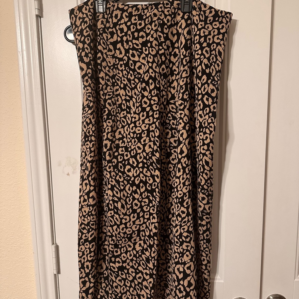 Leopard Print Midi Skirt